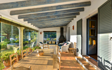 Verandah lounge, glassed in for winter to make a conservatory